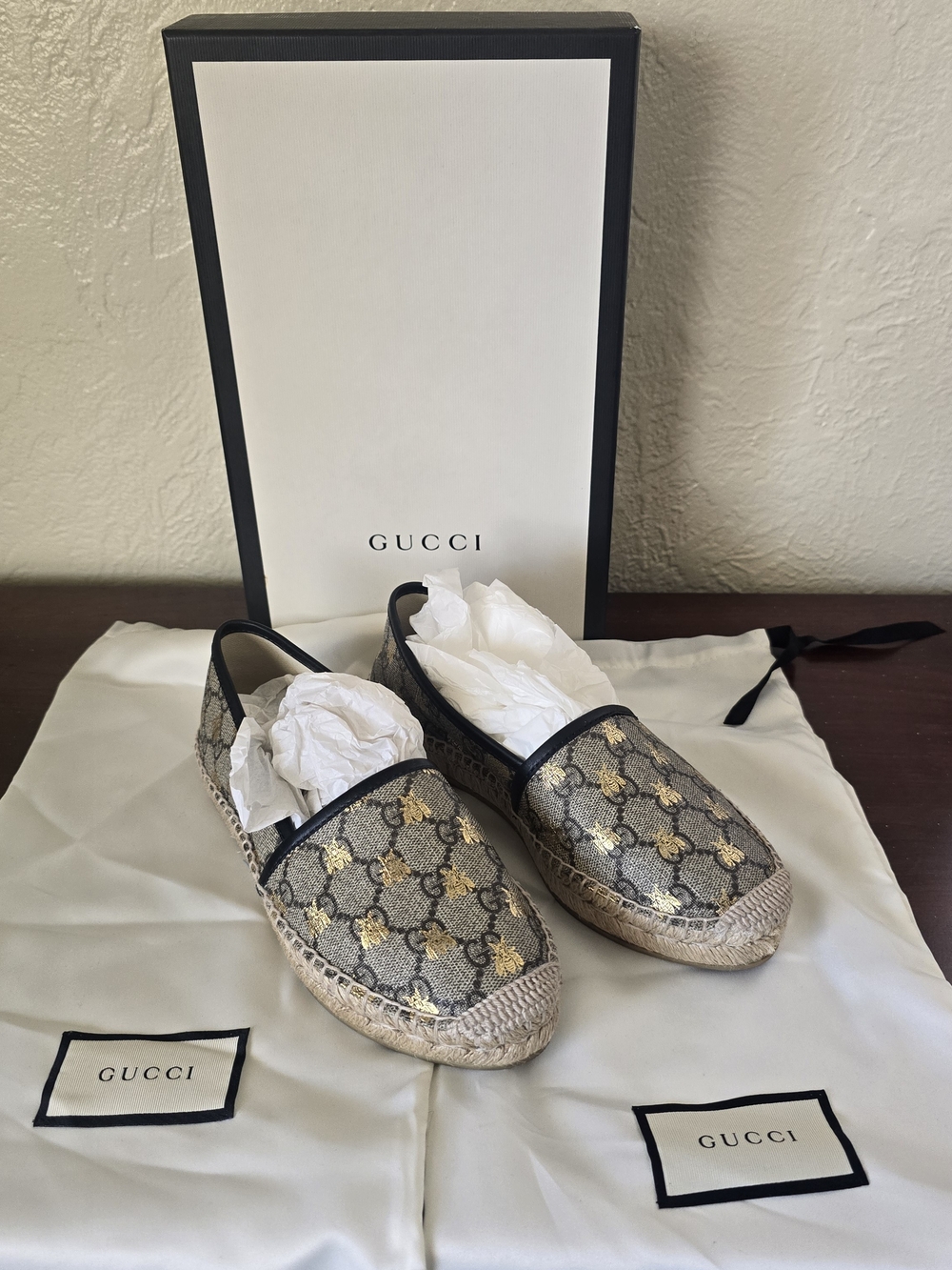 Gucci GG Supreme Bee Espadrilles Size 35 (US 5) - Full Set Box & Dust Bags